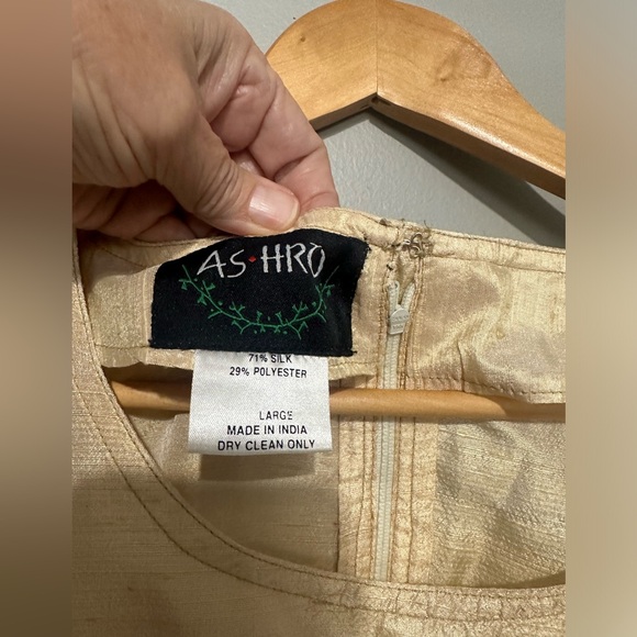 AS*HRO Silk Blend, Seashell & Gold Thread Embroidered Dress & Matching Jacket, L - Picture 12 of 15